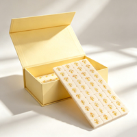 Boîte cadeau rigide à rabat magnétique de luxe avec logo personnalisé, plateau intérieur beige pour jeu de mahjong, emballage cadeau haut de gamme