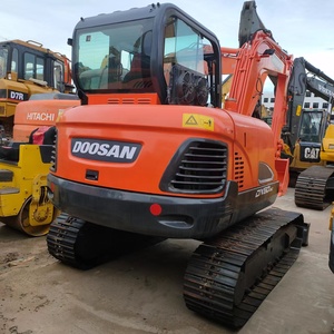 Excavatrice sur chenilles hydraulique Doosan DX60 de 6 tonnes, d'occasion, en excellent état, prête à la vente - Product Image 6