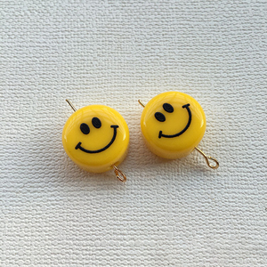 Gran oferta de accesorios acrílicos con cuentas de cara <span class=keywords><strong>sonriente</strong></span> amarilla con agujero recto de Corea del Sur Diy para pendientes de mano, collar, anillo, cuentas sueltas - Product Image 4