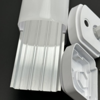 Kit de boîtier LED moderne IP65 écologique avec diffuseur PC, coques de tube linéaire de 1,2 m, installation facile intérieur/extérieur