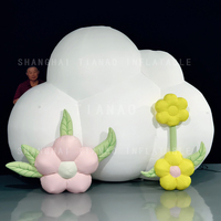 Nuage gonflable avec fleur Nuage gonflable blanc Nuage publicitaire gonflable pour la publicité ou la décoration