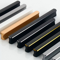 Poignées de meuble modernes en aluminium noir mat, robustes, à profil chanfreiné taillé en diamant, pour chambre et villa, vente en gros
