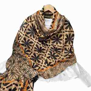 Bufandas de Moda con Estampado de Marca de Lujo, Mantas, Chales de Protección Solar para Mujer, Primavera Otoño YHK0013 - Product Image 3