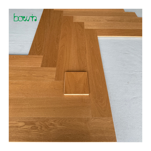 Suelo <span class=keywords><strong>de</strong></span> Madera <span class=keywords><strong>de</strong></span> Ingeniería con Diseño Natural <span class=keywords><strong>de</strong></span> Espiga Cepillada, Parqué <span class=keywords><strong>de</strong></span> Roble Europeo Multicapa para el Hogar - Product Image 1