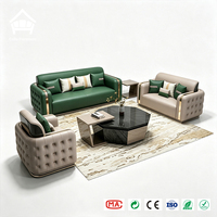 Cremefarbenes Echtleder-Sofa-Set mit Gesteppten Seiten und Goldverzierung, Komplette Möbelanfertigung für Villenprojekte