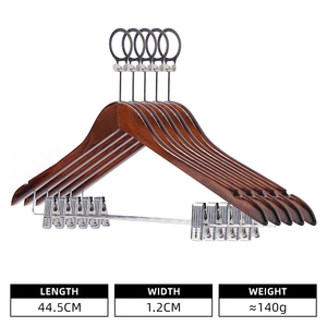 <span class=keywords><strong>Cintre</strong></span> <span class=keywords><strong>en</strong></span> bois antivol Lavinia à prix abordable avec anneau et pince - Product Image 2