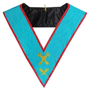 ปลอกคอเย็บปักลายทำมือ - Product Image 1