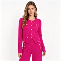Nouvelle Collection 2026 – Ensemble Deux Pièces Hiver Personnalisé pour Femme : Cardigan Tricoté Rayé et Legging Ample Décontracté avec Logo Frontal – Vente en Gros