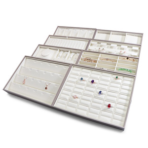 Exhibidores de Joyería de Alta Gama, Bandeja para Anillos, Aretes, Collares y Pulseras, Placa de Jade Plateada, Caja de Empaque, Exhibición de Fábrica - Product Image 4