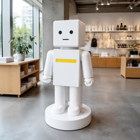 Statua in Vetroresina Personalizzata a Grandezza Naturale di Personaggio Robot Mascotte per Centri Commerciali, Resort e Sculture d'Arte Pubblica