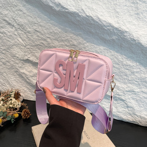 I-0553 Nuevo Bolso de Mano de PU para Mujer, Bolso Bandolera Simple Retro con Letras, Cierre de Cremallera, para Toda Temporada - Product Image 3
