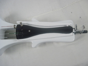 Instrumento de cuerda de diseño personalizado de violonchelo eléctrico sólido de color blanco de alta calidad marca Sinomusik hecho en China - Product Image 5