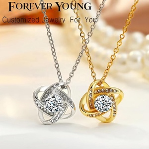 <span class=keywords><strong>Collana</strong></span> con Ciondolo a Forma di Quadrifoglio a <span class=keywords><strong>Nodo</strong></span> di Cuore <span class=keywords><strong>d</strong></span>'<span class=keywords><strong>Amore</strong></span> in Acciaio Inossidabile per Donna all'Ingrosso Regalo Gioiello per San Valentino e Festa della Mamma - Product Image 1