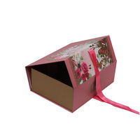 OEM luxe géant personnalisé A5 boîte d'emballage cadeau en carton à poignée magnétique 12x9 produits en papier prix raisonnable fermeture magnétique