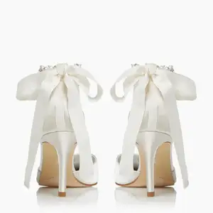 <span class=keywords><strong>Scarpe</strong></span> da sposa da donna personalizzate con tacco a spillo in <span class=keywords><strong>raso</strong></span> <span class=keywords><strong>bianco</strong></span> elegante pump con cinturino alla caviglia Logo personalizzato matrimonio matrimonio estivo - Product Image 6
