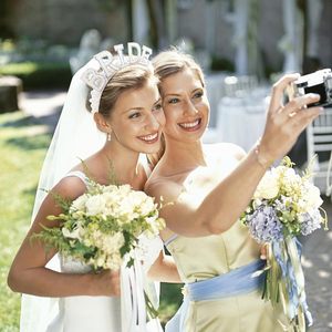 Serre-tête de mariée Hua Liyu avec voile, couronne de lettres en strass, coiffe de mariage pour femme - Product Image 3