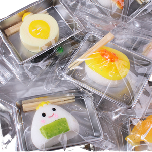 Juguete Antiestrés Realista de Sushi, Juguete Sensorial de Sushi de Salmón y Camarones, Llavero de Silicona Suave para Niños y Adultos - Product Image 1