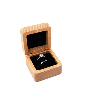 Nouvelle <span class=keywords><strong>boîte</strong></span> à bijoux en bois 2026, petite <span class=keywords><strong>boîte</strong></span> de rangement portable de voyage pour bagues et boucles d'oreilles, idéale pour les propositions de <span class=keywords><strong>mariage</strong></span> et les cadeaux de la Saint-Valentin - Product Image 3