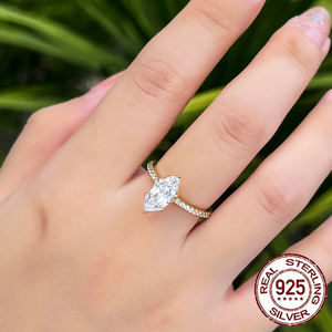Cincin Pertunangan Perak Sterling S925 dengan Batu Zirkon Kubik Besar Potongan Marquise Terbaru yang Menawan untuk Wanita, Perhiasan Pernikahan Pengantin - Product Image 3