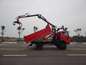 Camion benne basculante hydraulique 4x2 HOWO de Chine avec grue à bras articulé et grappin intégré - Product Image 4