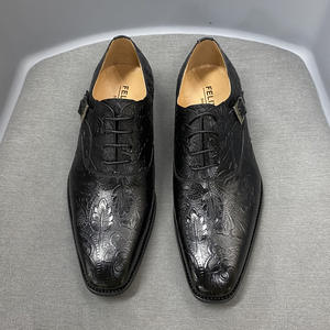 Chaussures en cuir pour hommes avec gaufrage à la mode Chaussures en cuir formelles d'affaires de style britannique polyvalentes et classiques - Product Image 5