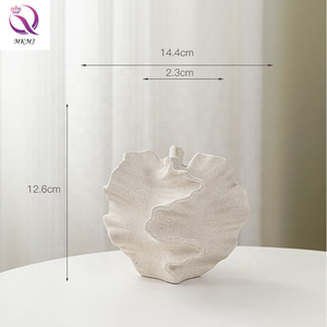 <span class=keywords><strong>Vaso</strong></span> moderno in ceramica ondulato con conchiglia oceanica elegante da tavolo creativi irregolari ornamenti nordici opachi <span class=keywords><strong>vaso</strong></span> di fiori per la decorazione della casa - Product Image 6