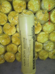 Couverture d'isolation imperméable en <span class=keywords><strong>laine</strong></span> <span class=keywords><strong>de</strong></span> <span class=keywords><strong>verre</strong></span> prix <span class=keywords><strong>de</strong></span> gros avec support en aluminium avec <span class=keywords><strong>pare</strong></span>-<span class=keywords><strong>vapeur</strong></span> - Product Image 5