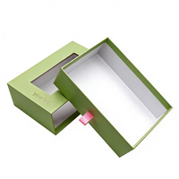 Boîte cadeau en carton personnalisée avec logo en relief, tiroir coulissant et fenêtre PVC pour bougies, cadres photo et portefeuilles
