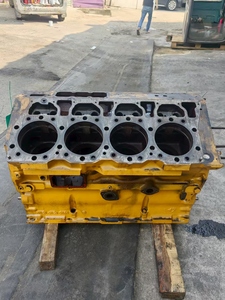 The 3408 engine <b>cylinder</b> <b>block</b> is suitable for the D9R bulldozer. - Product Image 2