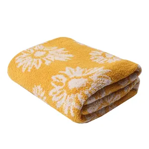 Aoyatex Wholesale Cozy Knitted Blanket 100% Polyester Customized Boucle Super Soft Warm Blanket Throw for Living Room