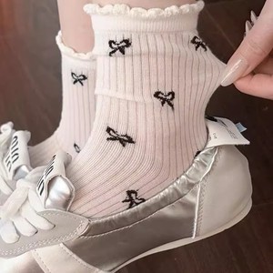 Women's White Breathable Mesh Socks Mid Calf Lace Trim Sweat Absorbing Casual Summer Socks - Product Image 4