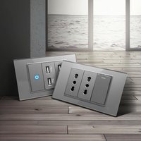 Standard italien 20W Smart Type C Prise USB charge rapide Double prise murale USB 3 + 3 + 6 Configuration 16A IP44 SDK industriel