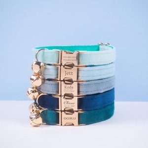 Collar de Terciopelo Suave para Perros y Gatos, Diseño Bonito, Ajustable, de Lujo, con Cascabeles - Product Image 3