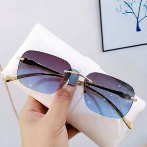 Gafas de Sol Retro de Metal con Cabeza de Leopardo, Lentes Degradadas, Montura Cuadrada sin Aro, para Hombre y Mujer, Moda 2022 - Product Image 1