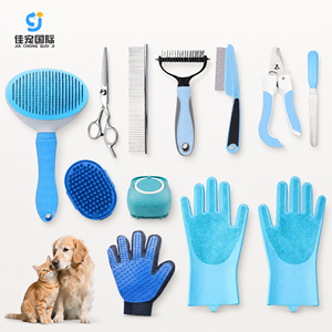 Nouveau Kit de Toilettage Portable 11 Pièces en Plastique pour Animaux 2026 avec Gant, Peigne Auto-Nettoyant, Brosse de Bain et Coupe-Ongles pour Chiens et Chats - Product Image 1