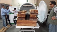 Machine de laminage automatique sous vide haute fréquence pour le traitement du bois à vendre au prix d'usine