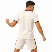 2027 Spieleredition Fußballtrikot Fanversion T-Shirt Gestreift für Fußballereignisse Kurzarm Argentinien Team Fan-Trikot