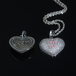 Collana con Ciondolo a Cuore Smaltato Rosa con Scritta 'I Love You' in Zirconia Cubica 5A, Gioiello Regalo per San Valentino 2023 - Product Image 4