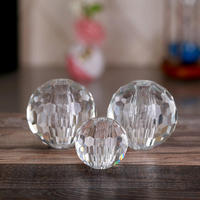 Vente en gros de sphères en cristal polies de luxe, transparentes, solides, facettées, écologiques, avec trou, multi-tailles, pour lampe de table, décoration de la maison