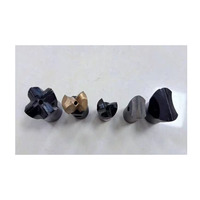 Barra de Anclaje Autoperforante Multifunción Marca JinDu SDA T40/90 de 90 mm con Carburo de Tungsteno para Minería