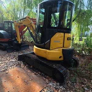 เครื่องจักรก่อสร้างจากโรงงานที่ประหยัดน้ำมันและทรงพลัง รถขุดไฮดรอลิกแบบตีนตะขาบ โคมัตสึ SK35SR มือสอง ขนาด 3.5 ตัน - Product Image 1