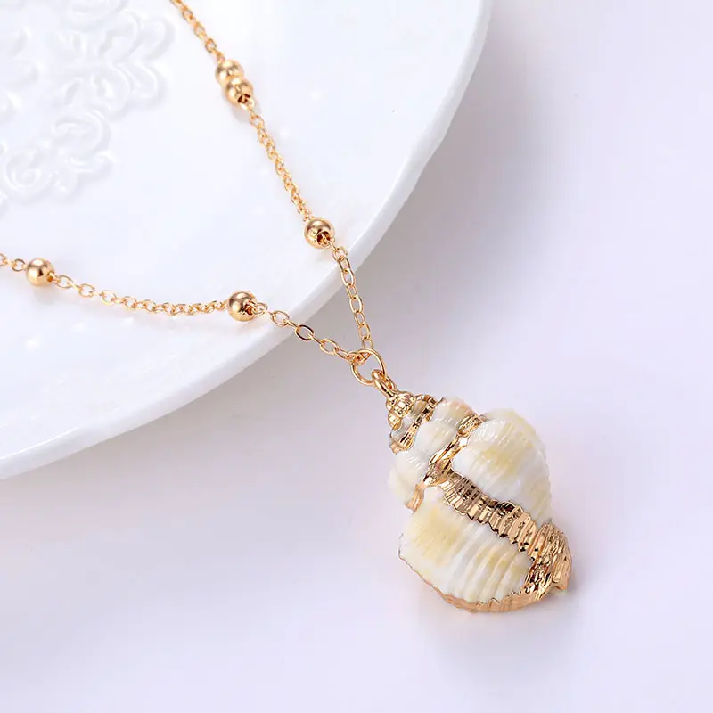 Wholesale High Grade Summer Beach Conch Shell Pendant Necklace Female Fashion Winter Sweater Chain Jewelry