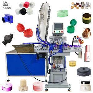 Imprimante à tampons haute vitesse avec système d'alimentation entièrement automatique, machine d'impression à tampons rotative à fermeture par torsion avec système de ligne de convoyeur - Product Image 1