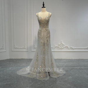 Vestido de niña de las flores Xs277 moderno de lujo con tul brillante, escote corazón con cuentas de cristal, cola capilla, vestido de gala elegante para boda - Product Image 2