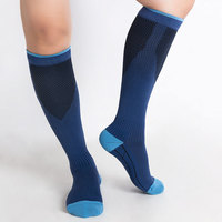 Chaussettes de course à compression graduée personnalisées 20-30 mmHg, respirantes, antibactériennes, hauteur genou, pour l'entraînement au marathon, hommes et femmes