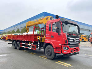 Grue de camion CLW Dongfeng la plus vendue, capacité 12 tonnes, 5 sections, pompe Zoomlion, moteur Yuchai, boîte de vitesses haute efficacité - Product Image 2