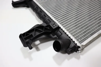 JD 43039 nouvelles pièces de rechange de voiture radiateurs 1300237 radiateur pour Opel CORSA C 2000-Mt 1300237 Auto
