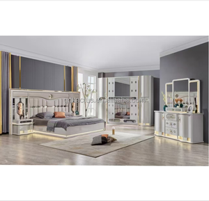 Elegante Set <span class=keywords><strong>Camera</strong></span> <span class=keywords><strong>da</strong></span> <span class=keywords><strong>Letto</strong></span> Moderno Illuminato a LED Bianco Lucido Romantico con Specchio Misura King Size - Product Image 1