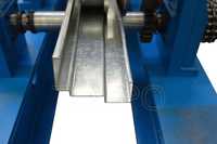 Porte à enroulement pour machines de construction, entrepôts industriels et sécurité