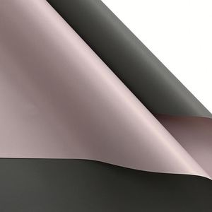Papier d'emballage floral noir imperméable de style coréen de qualité supérieure, matériaux d'emballage floraux durables en BOPP, vente en gros - Product Image 4
